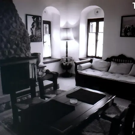 Tithoreans' Traditional Residences Chalet