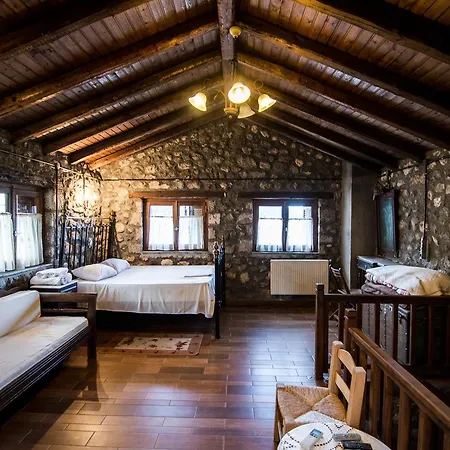 Tithoreans' Traditional Residences Chalet *