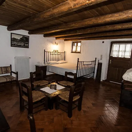 Tithoreans' Traditional Residences Chalet